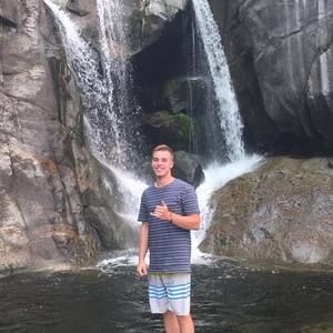 Meet your Posher, Andrew